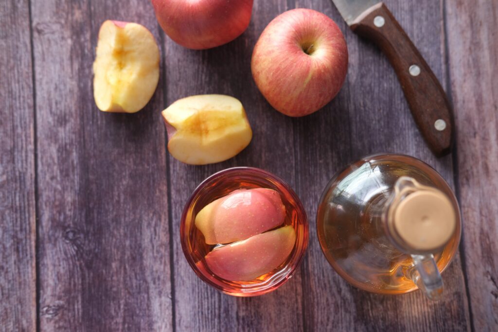apples on How To Use Vinegar for Blood Sugar Control 